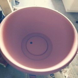 22" Resin Garden Bowl