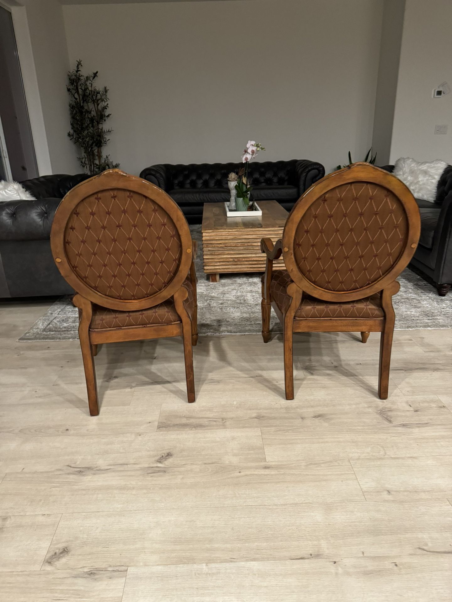 Accent Chairs / Armchairs / Accent Chair
