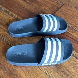 Adidas Slides: Unisex Youth Size 6