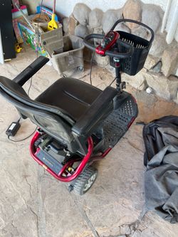 Moto para anúncianos