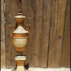Awesome distressed like vintage lamp