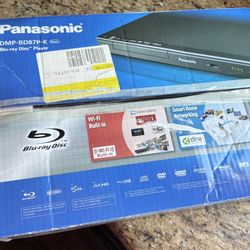 New Panasonic DMP-BD87P-K blu ray with built in WiFi & smart house networking 