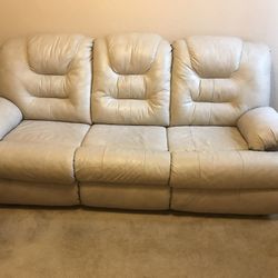 Queen size pull out couch. Leather off white.