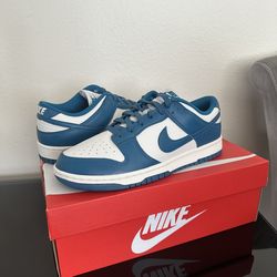 Women’s Nike dunks green abbys