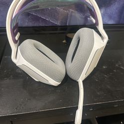 Logitech G733 Lightspeed Headset