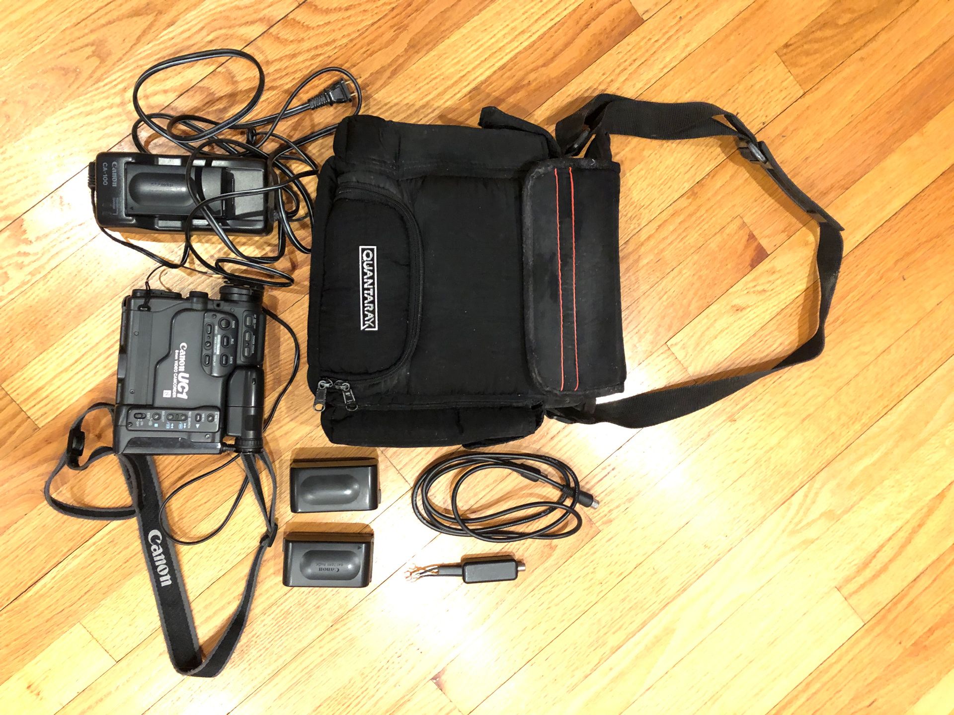 Canon UC1 8mm Video Camcorder, Battery Packs, Bag
