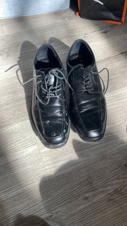 Van Heusen Dress Shoes Size 10 1/2 Men