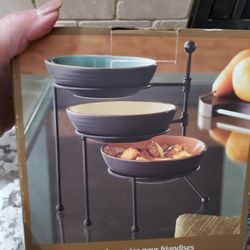 Pier 1 Small Snack Set, Adjustable Rack