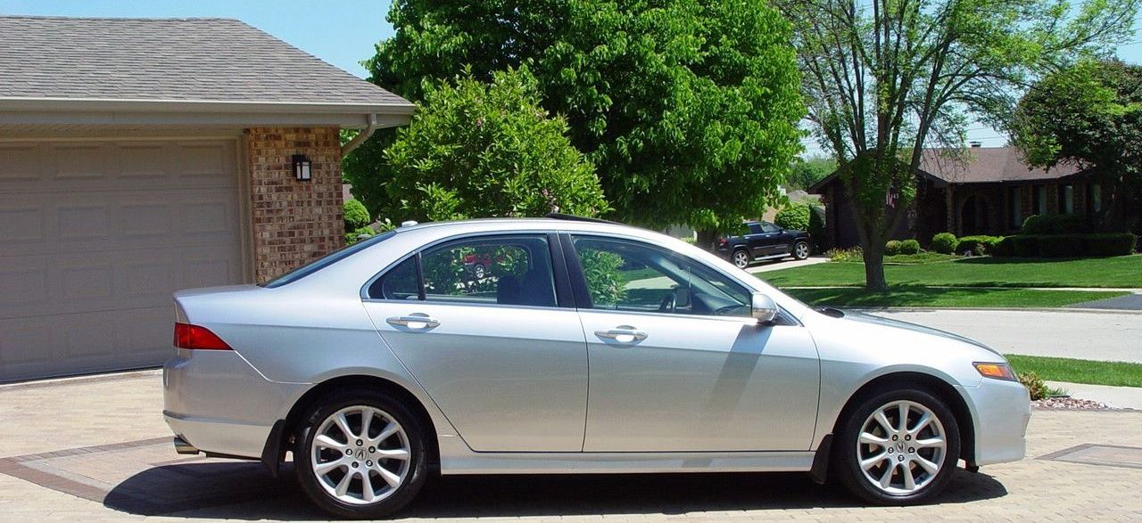 I sell 2006 Acura Tsx FWDWheels One Owner