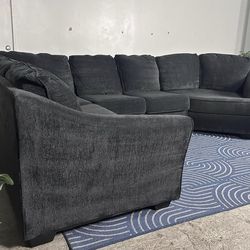 Ashley Eltmann 3pc Dark Gray Sectional Sofa with Cuddler