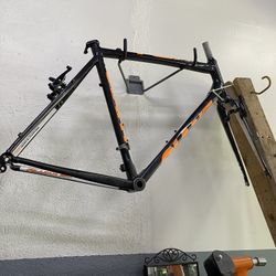 Giant TCX Gravel / Cyclocross Frame