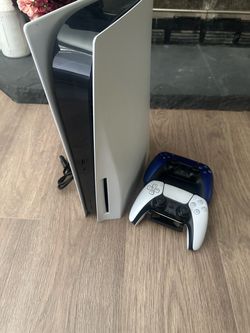 PS5 disc version