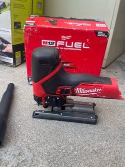 Milwaukee M12 12V Fuel Lithium-Ion Cordless Jig Saw (Tool-Only)