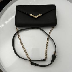 Black And Gold Crossbody With Chain Strap
