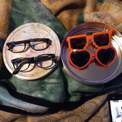 Beatrix Potter Tin & 4 Glasses