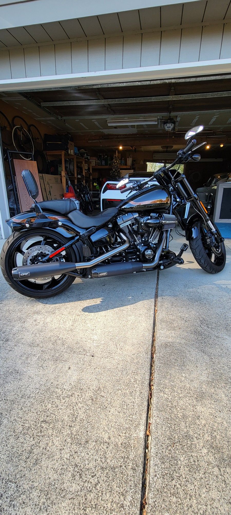 2016 Harley Davidson CVO Breakout