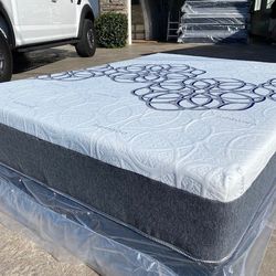 Cal King Organic Hybrid Cool Gel Memory Foam Mattress! 