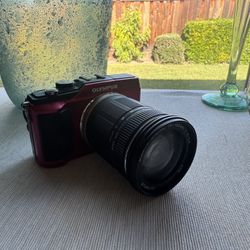 2011 Olympus Pen E-PL2 Red/Pink Digital Camera