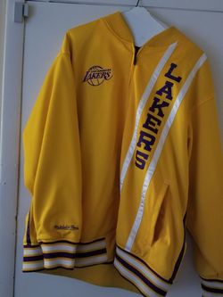 Mitchell and ness LA Lakers jacket