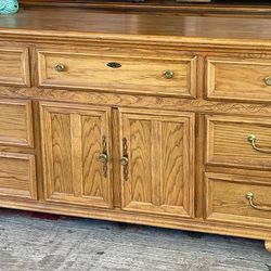 Gorgeous Stanley solid wood long triple dresser