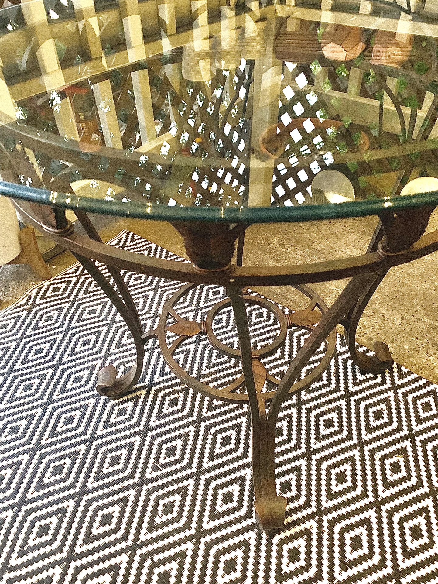 Round Glass/Metal Table