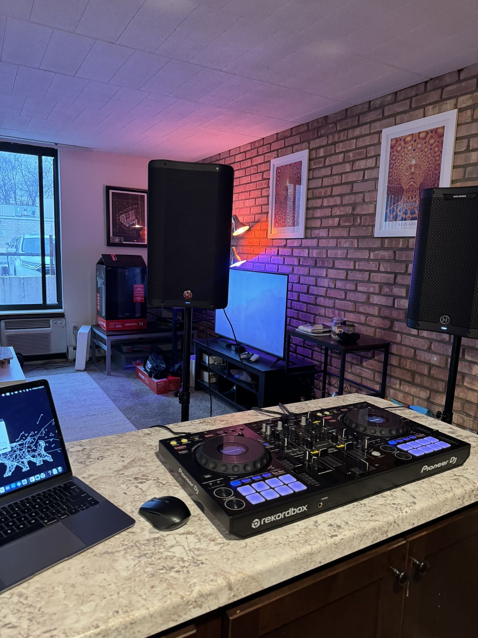 Harbinger VARI V2312 Speaker - Bluetooth Compatible