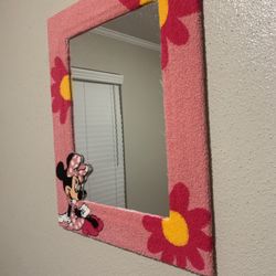 Hanging Wall Decor ( Read full description )