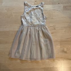 Little Girls Cream Colored Size 10 Dress