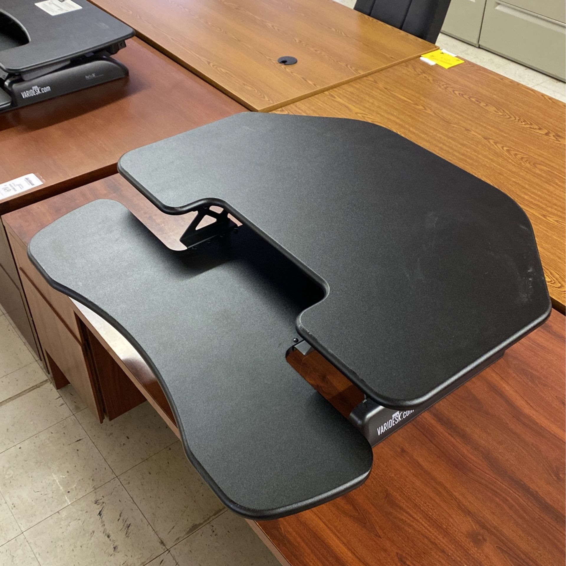 Vari Desks - Different Sizes / Styles
