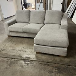 Thomasville Dillard Sofa with Reversible Chaise