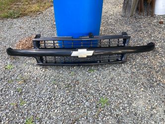 2004 Chevrolet Tahoe Front Grille – OEM Factory Grille