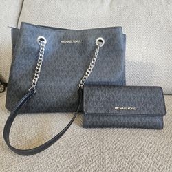 Michael Kors Purse And Wallet Set