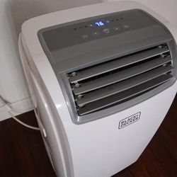 Portable  Air Conditioner - Black And Decker 14,000 Btu 