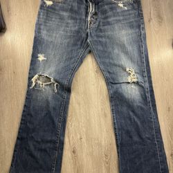 Abercrombie & Fitch Men’s 32x30 Distressed Ripped Medium Wash Straight Leg Jeans