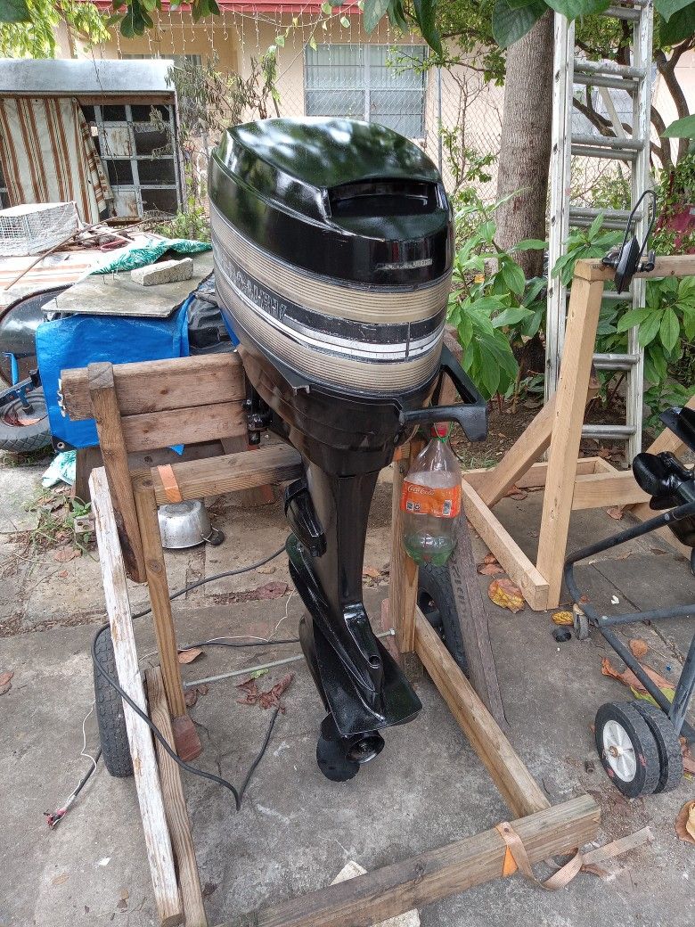 Mercury 40 Hp 2 Stroke for Sale in Miami, FL OfferUp