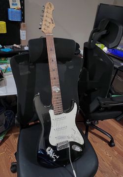 S101 electric guitar need gone asap