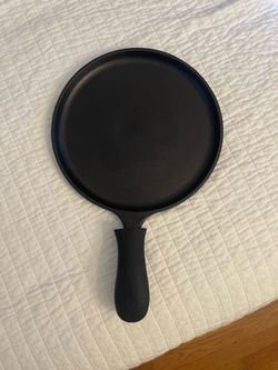 Lodge Cast Iron 10.5 Round Griddle