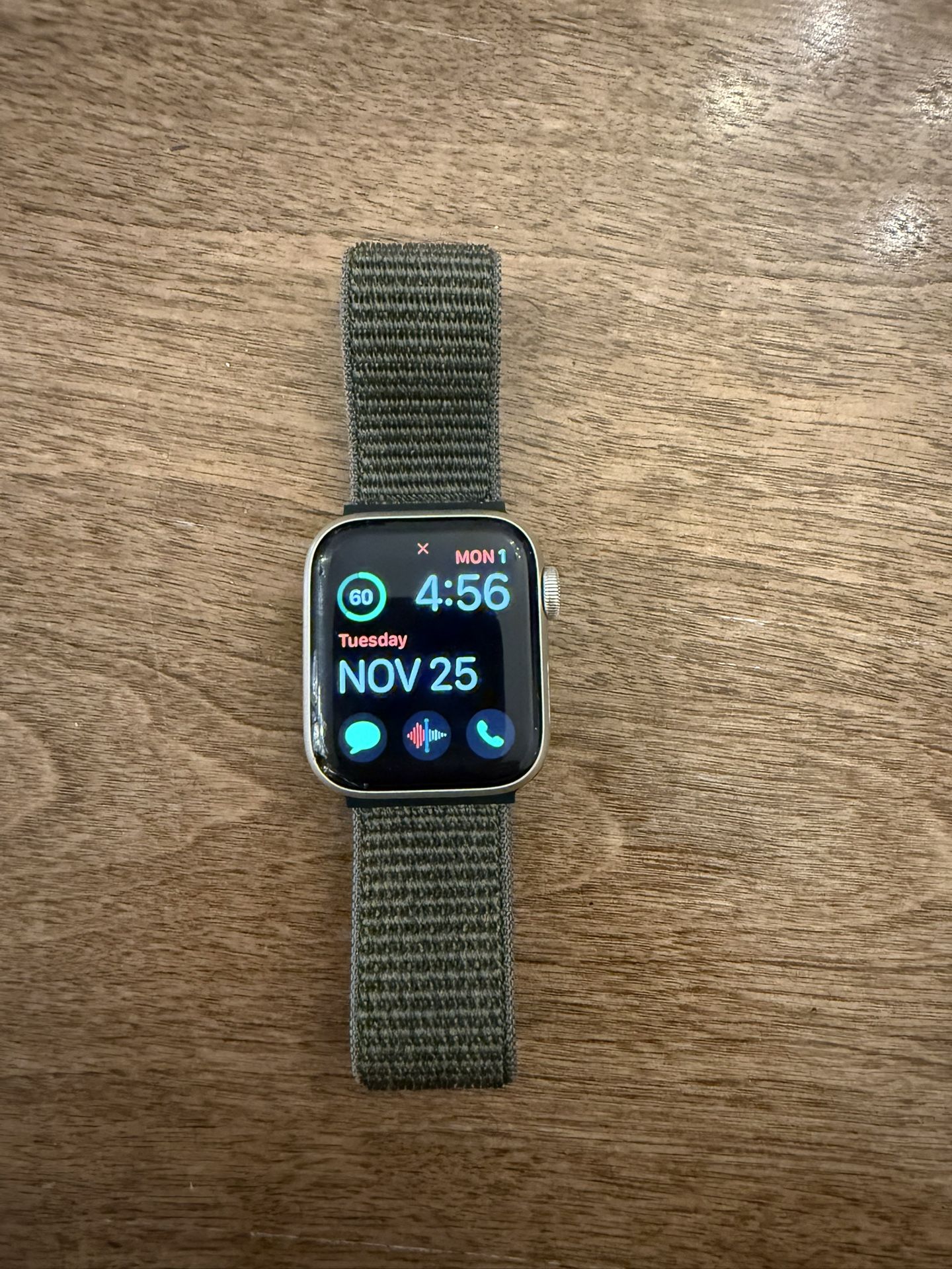 Apple iWatch  SE (GPS+Cellular) 2nd Generation 