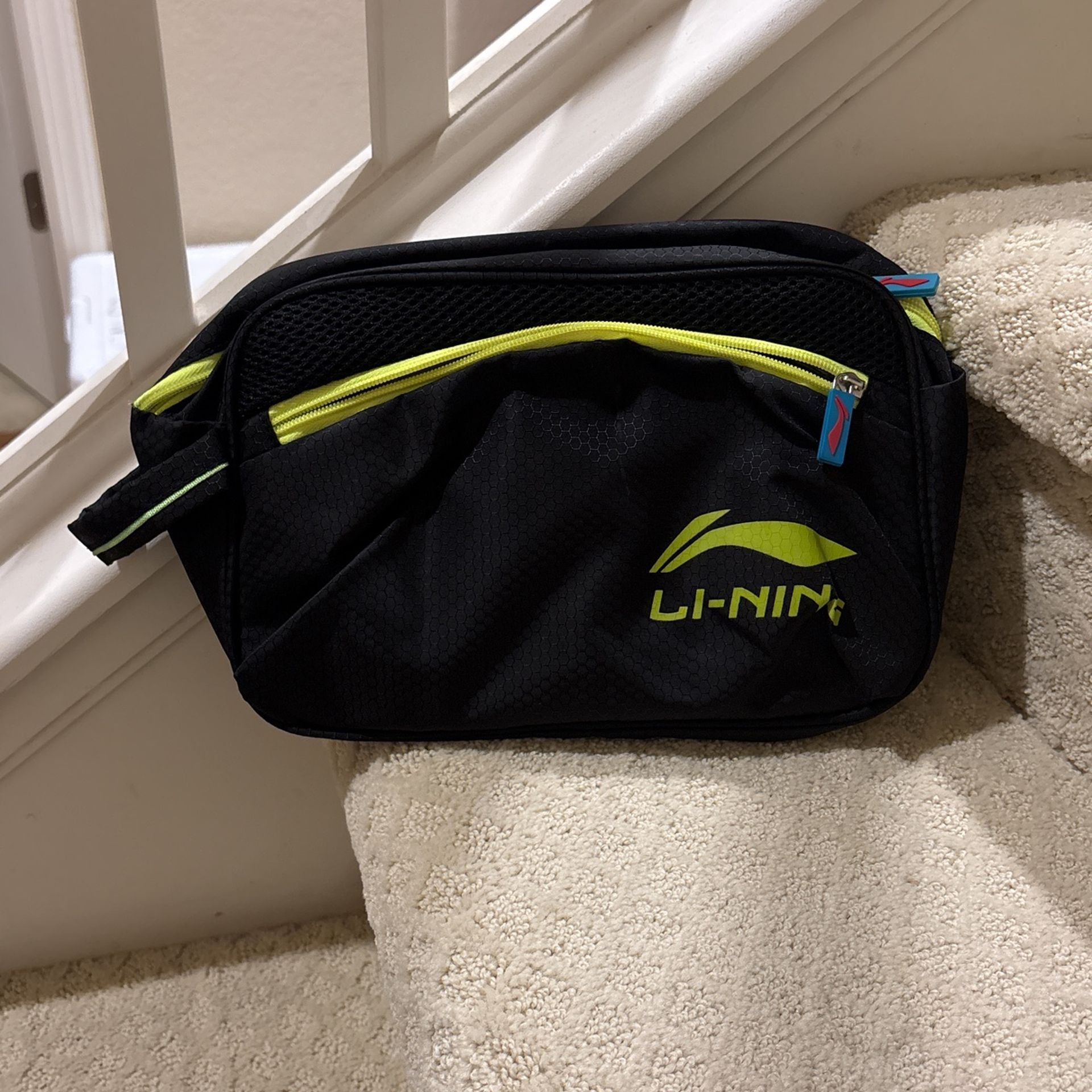 Li-Ning Hygiene/Toiletry Bag