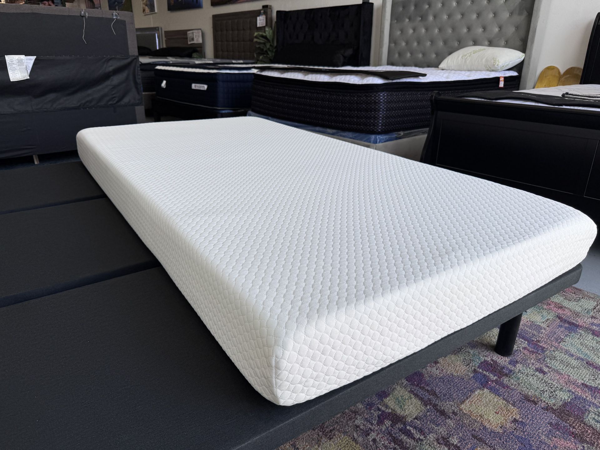 Twin  Mattress Gel Memory Foam New In Box !