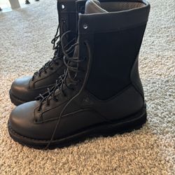 Waterproof Boots - Men’s Size 8/9