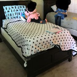 Twin Wood Platform Bed From Living Spaces