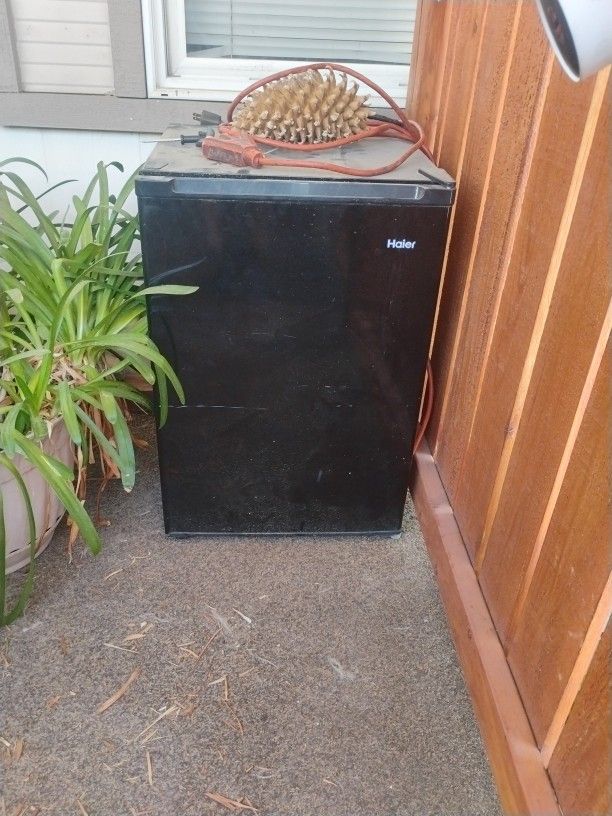 Mini Fridge