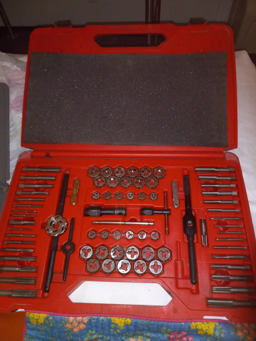 Snap-on Tap And Die Set 76pc