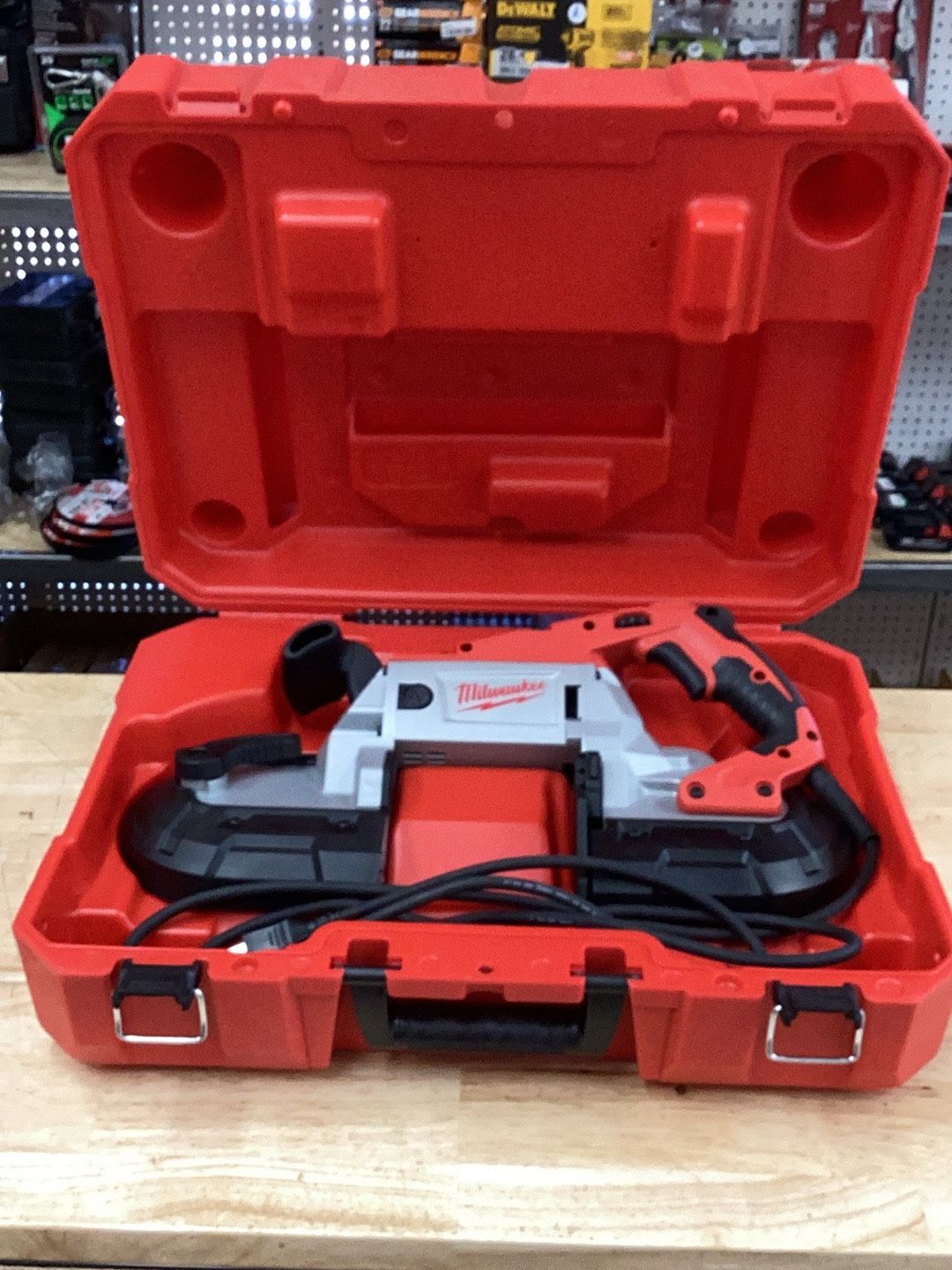 Milwaukee 11 Amp Deep Cut Band Saw with Hard Case
