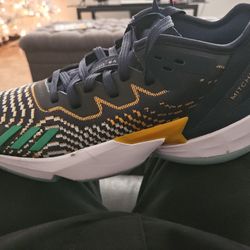 Addidas Don Mitch Size 10M
