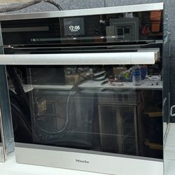 24 Inch Miele Oven H6560 B 240v