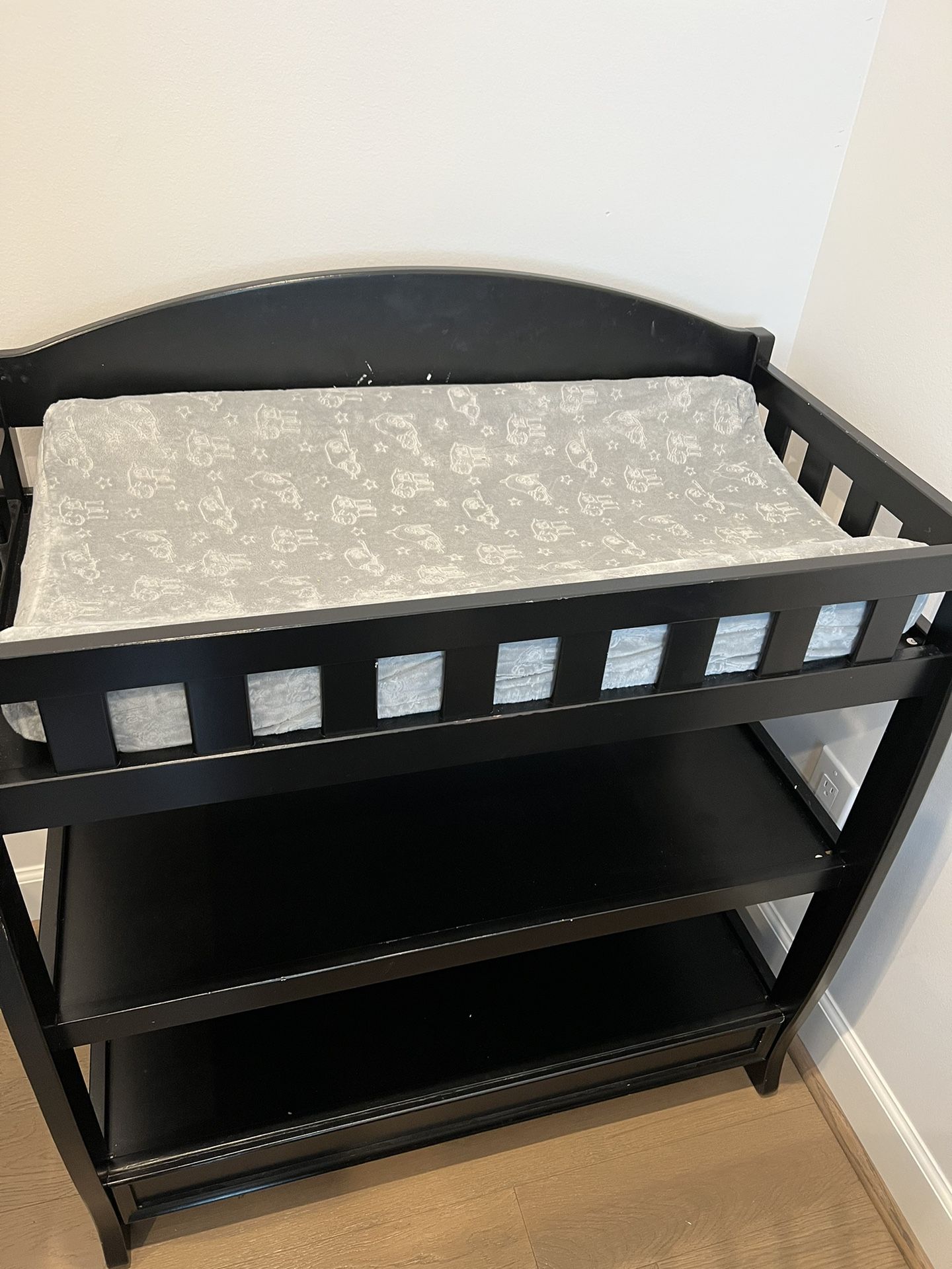 Changing Table With Mattress For
