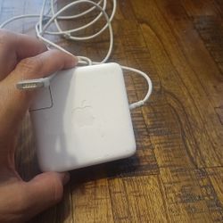 Apple Charger 85w