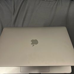 MacBook Air 13